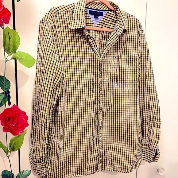 🌷 Tommy Hillfiger🌷Yellow & Navy Blue Plaid Button Down Shirt - Picture 6 of 7